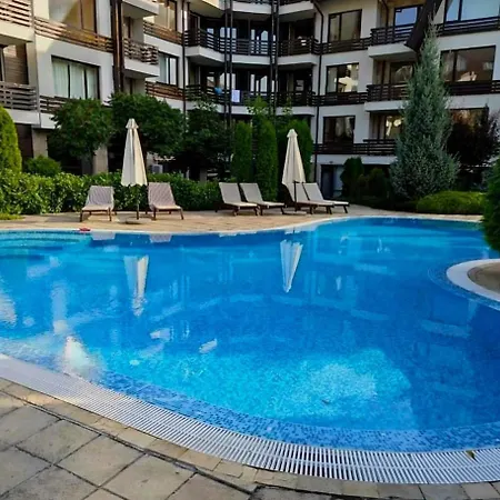 アパート Mountain View Retreat - Free Pool And Sauna - And Golf バンスコ